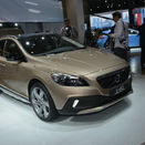 *Updated* Volvo V40 Cross Country premiers in Paris