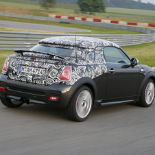 MINI shows-off camouflaged future Coupé model