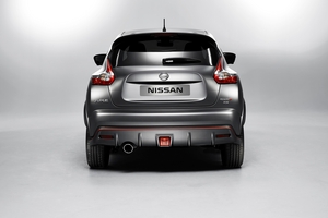 Vehicle can be matched with a manual six-speed Xtronic transmission or with CVT with paddle shifts