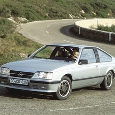 O Monza original foi produzido desde final dos anos 70 até ao final dos anos 80 como um coupé desportivo de três portas