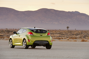 Hyundai unveils the 2012 Veloster in Detroit