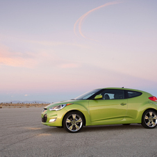 Hyundai unveils the 2012 Veloster in Detroit