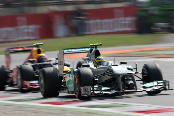 Mercedes is hoping that employing Lewis Hamilton will give it better performance in 2013