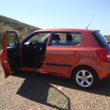 Vendo Skoda Fabia Elegance Laranja 5.380,00€