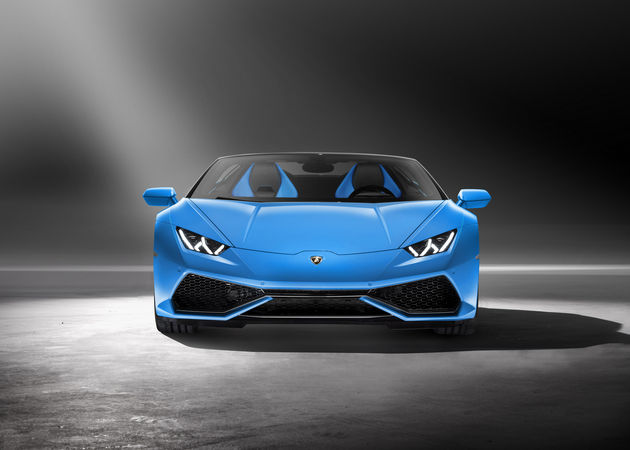 At the heart of the new Huracán LP610-4 Spyder is the same 5.2-liter V10 engine from the coupé version