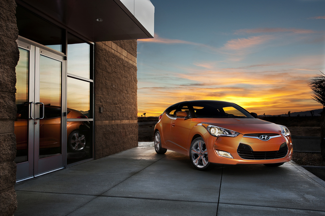 Hyundai unveils the 2012 Veloster in Detroit