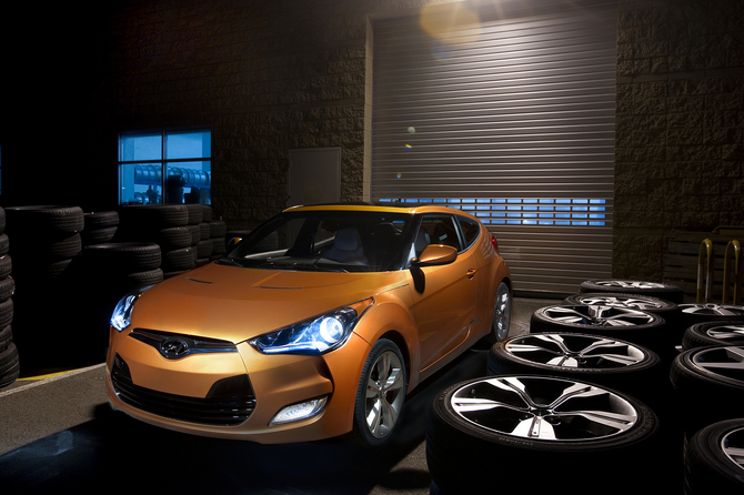 Hyundai unveils the 2012 Veloster in Detroit