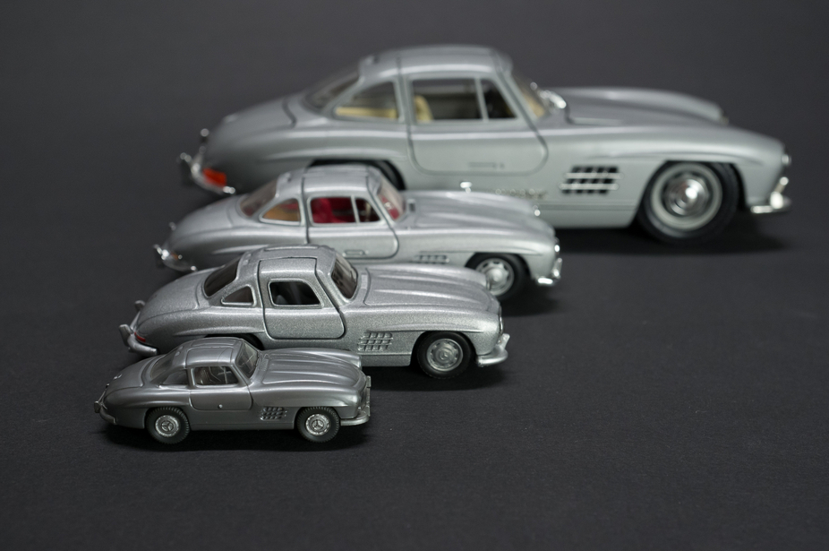 300SL toys have been made in a variety of sizes