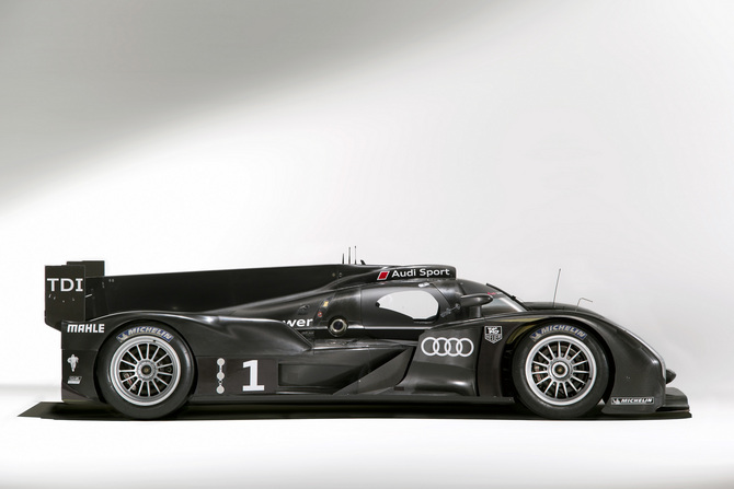 R18: the new Le Mans challenger from Audi