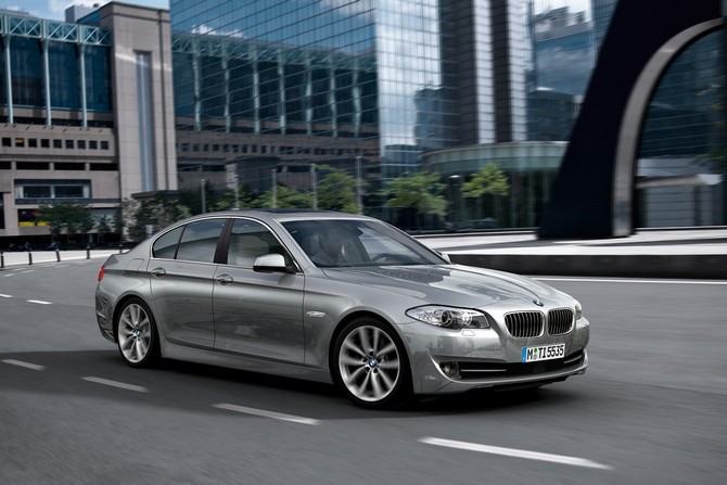 BMW 528i xDrive AT