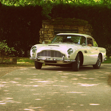 Aston Martin DB5 James Bond