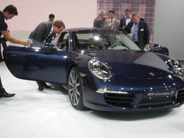 New Porsche 911 unveiled