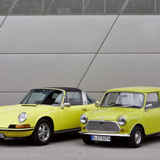 As vendas do Porsche 911 só começaram em 1964