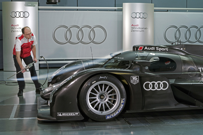 R18: the new Le Mans challenger from Audi