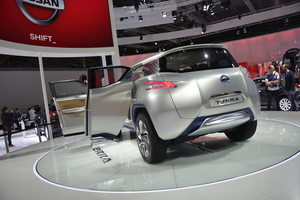 Nissan TeRRA SUV Concept