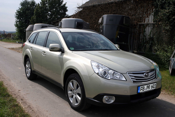 Subaru Outback 2.5i Premium