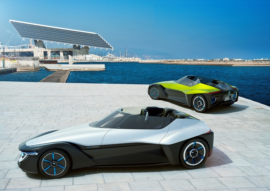 The BladeGlider concept takes direct inspiration from the Deltawing and ZEOD RC racecars