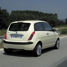 Lancia Ypsilon 1.2 8v