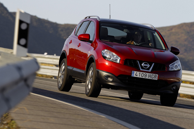 Nissan Qashqai 2.0 dCi Tekna 4WD AT