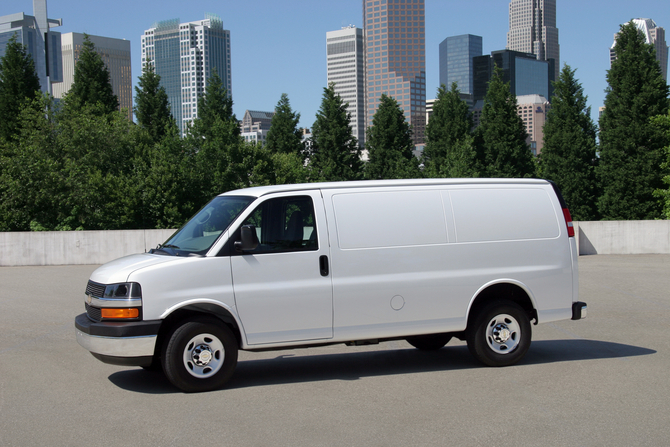 Chevrolet Express 3500 LS Extended Wheelbase Diesel