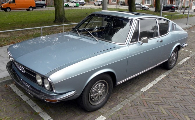 Audi 100 Coupé S