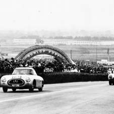 24 Heuress du Mans, 1952. Mercedes-Benz 300 SL (W 194)