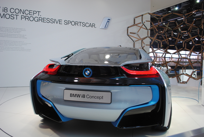 BMW i8