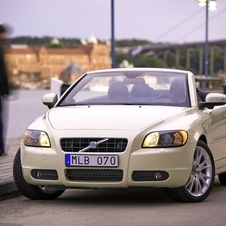 Volvo C70 2.4