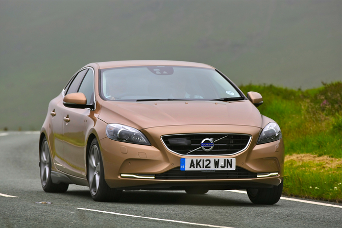 Volvo V40 D4 Summum Geartronic