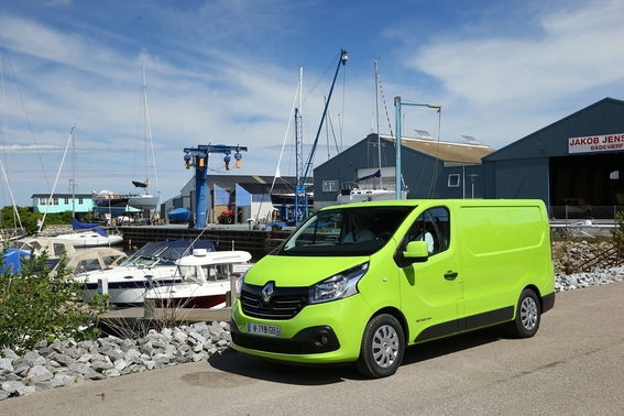 Renault Master Furgão Mercadorias Tracção L2H2 Teto Sobrelev. 3.3T 2.3 dCi