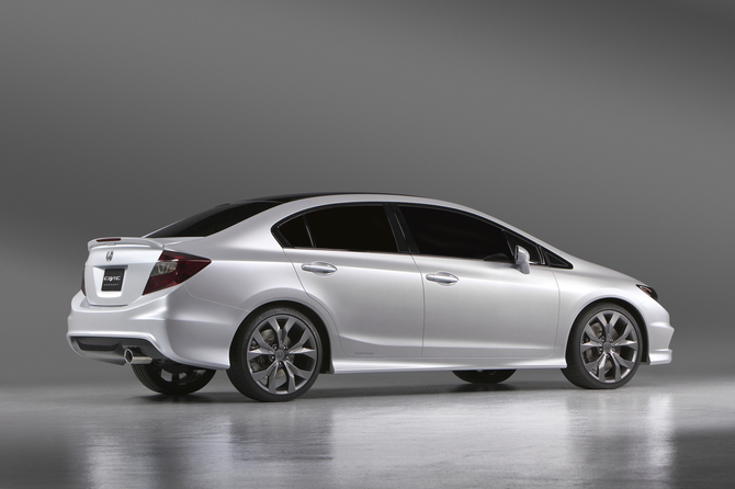 First official glimpse on the next generation Civic revealed