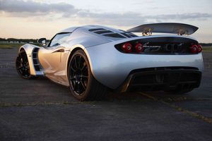 Video of the 1200hp Hennessey Venom GT as Driven by Jay Leno