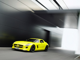 Mercedes-Benz announces SLS AMG E-CELL series production