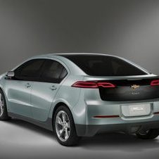 Chevrolet launches contest to name the colour of the Volt