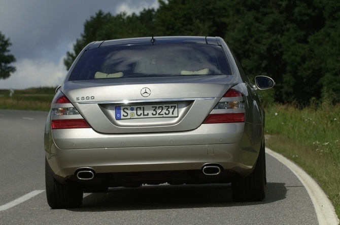 Mercedes-Benz S 600