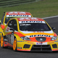 SEAT leads the 2009 World Touring Car Championship