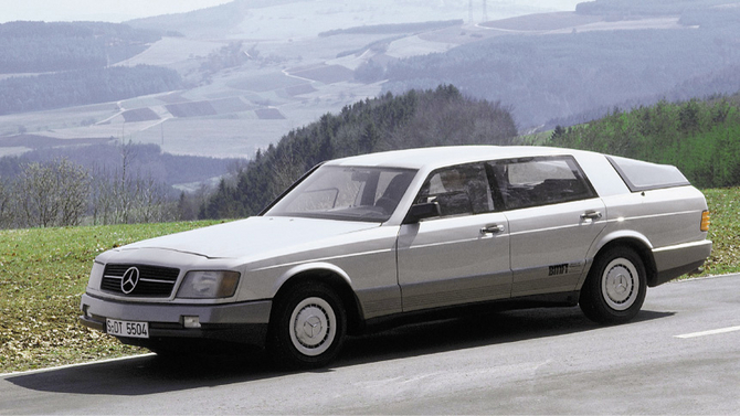 Mercedes-Benz Auto 2000