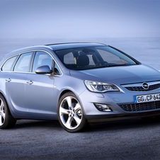 Sports Tourer joins the new Astra family