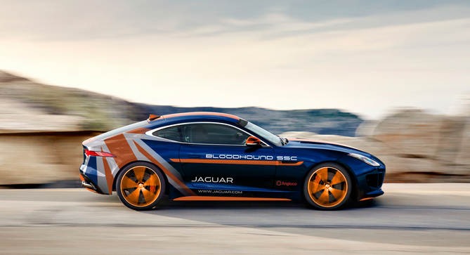 Jaguar F-Type R AWD Bloodhound SSC RRV