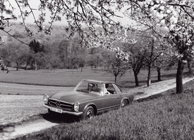 Mercedes-Benz 280 SL