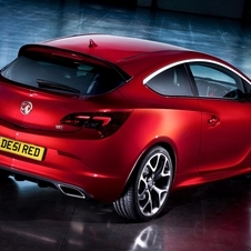 Vauxhall Astra VXR Packs 280PS and 155mpg Top Speed