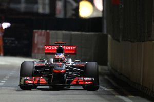 Alonso blasts to second pole in a row