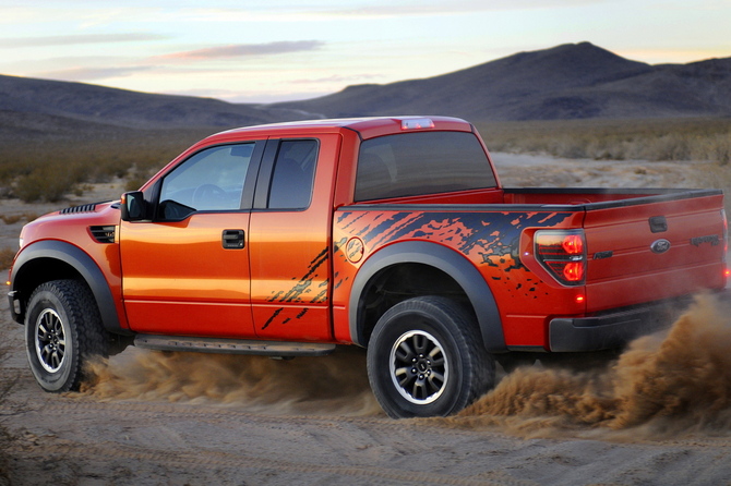 Ford F-150 SVT Raptor R