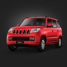 Mahindra TUV300 T4