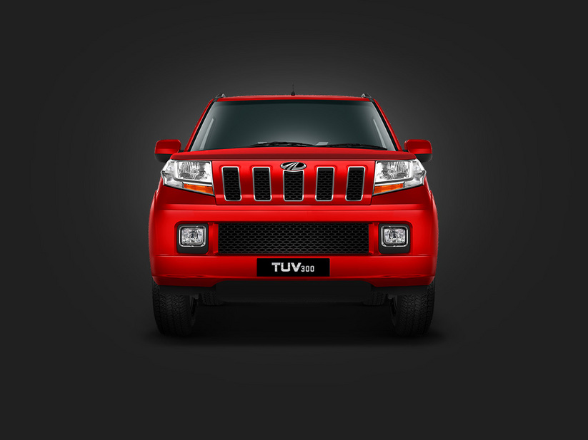 Mahindra TUV300 T4+