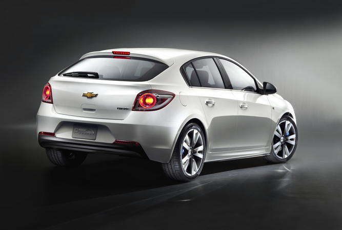 Chevrolet Cruze gets 5-door hatchback body