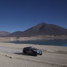 De Villiers wins as Sainz looses ground to Al-Attiyah