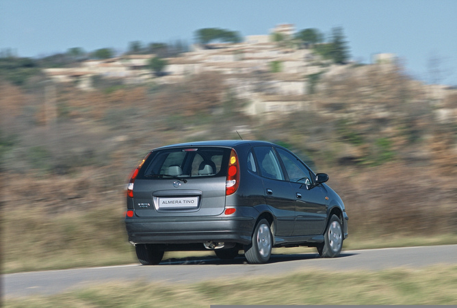 Nissan Almera Tino 1.8i Automatic