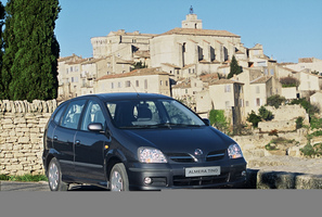 Nissan Almera Tino 2.2 dCi