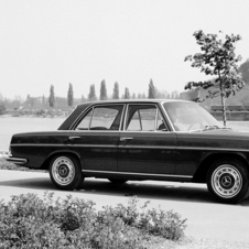 Mercedes-Benz 280 SE Automatic